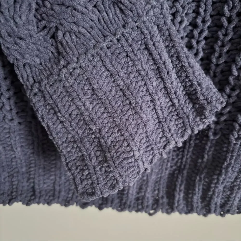 Kendall & Kylie Crew Neck Purple Soft Chunky Cable Knit Cropped Sweater Size S - Picture 6 of 6